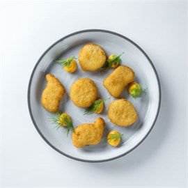 {{photo.Alt || photo.Description || 'Куриные наггетсы с соусом на выбор: кетчуп, сырный соус, чесночный соус'}}