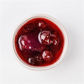 {{photo.Alt || photo.Description || 'Варенье клубничное'}}