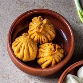 {{photo.Alt || photo.Description || 'Хинкали с бараниной жареные'}}