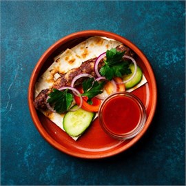 {{photo.Alt || photo.Description || 'Люля-кебаб из курицы'}}